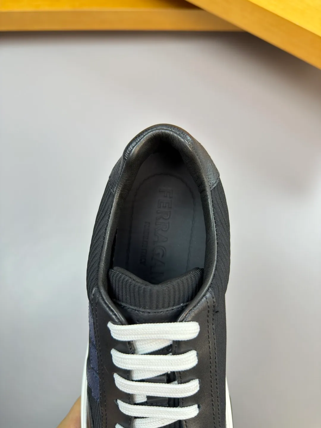 Men's men's shoes 💰420 [New style] 🏃‍♂️🏃‍♂️[ Ferragamo] Ferragamo - High-end quality original order·Casual sports shoes - Upper: 🔝Nappa calfskin, suede calfskin, shoe body. Sewing brand totem, tongue air pressure brand logo - Inner: water-dyed cowhide - Outsole: ultra-light TPU foam rubber; molded outsole -Ultra-high quality control and fine workmanship: outstanding (high-end, extravagance, grade) -Size: 38-45 (46, can be customized)